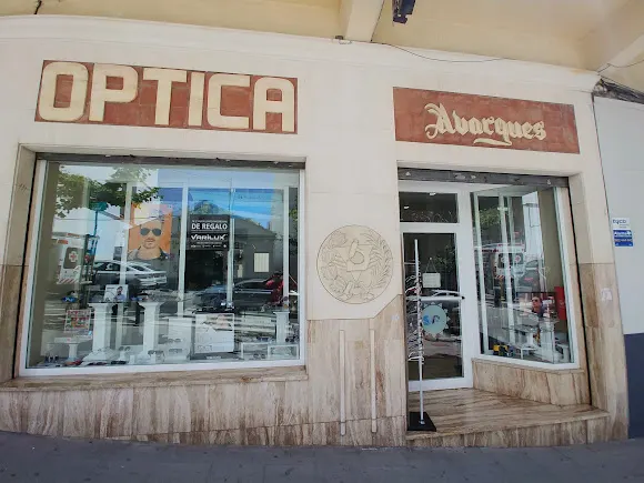 Óptica Avargues
