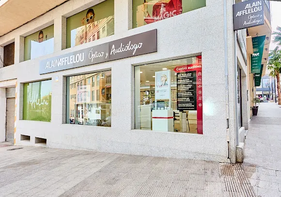 Alain Afflelou Óptico y Audiólogo, Carrer Corbeta, Calpe