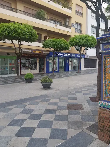 Centro Óptico L & B - Algeciras