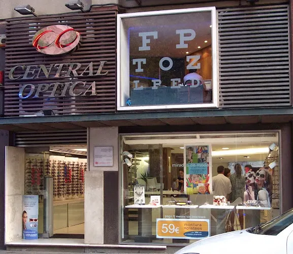 Central Óptica - Vargas 55 - Santander