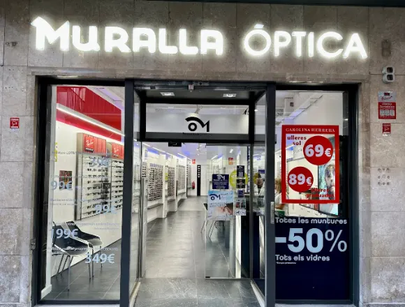 Optica Muralla - Figueres