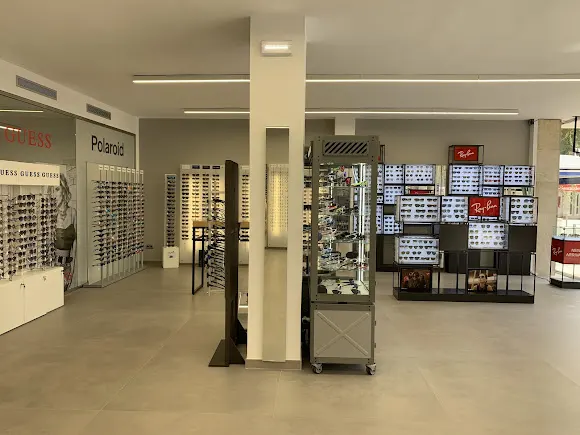 Opticas Reina Cala Millor - Óptica en Son Servera