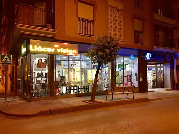 FARMACIA Y ÓPTICA LLÁCER - Martos