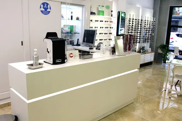 Islavisión Óptica Médica