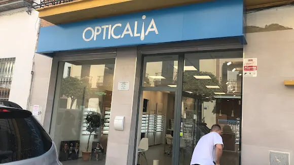 Óptica calle Feria 136