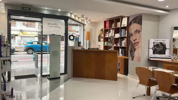 Óptica Ballester - Centro Óptico y Audiológico